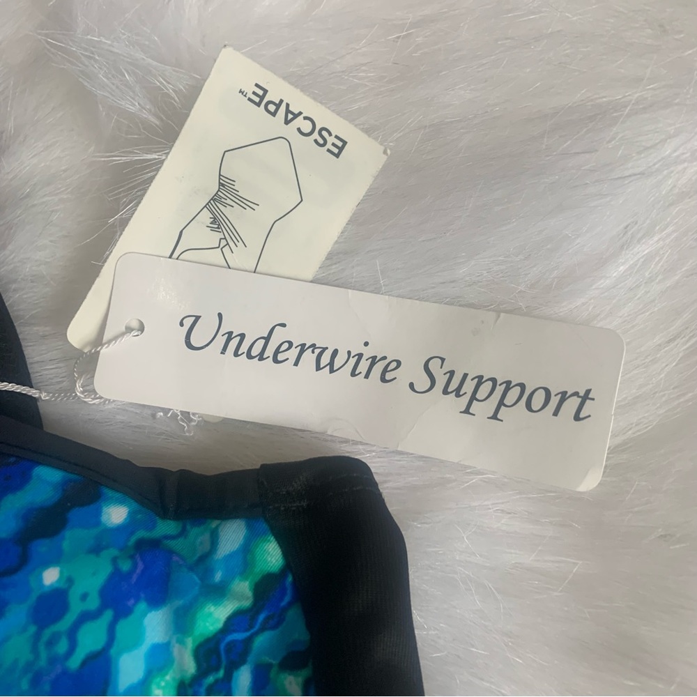 Miraclesuit Escape Underwired One Piece Swim Suit - Picture 6 of 10